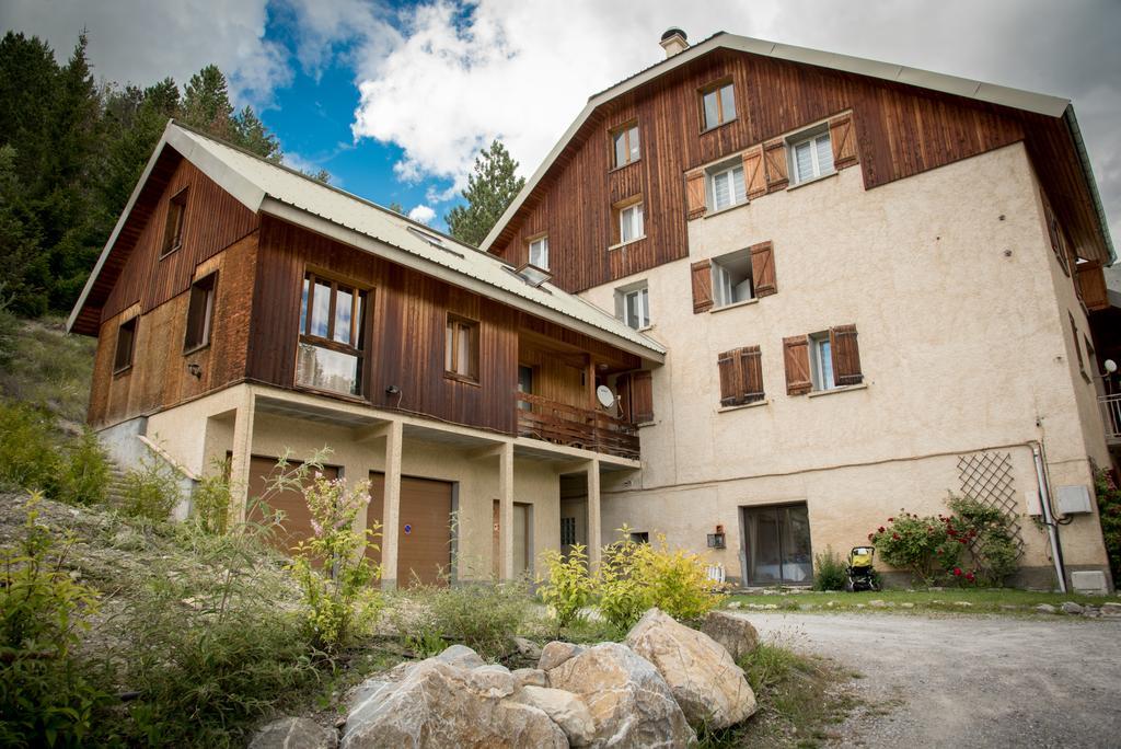 Chalet Les Moineaux Chambres D'Hotes Jausiers Bagian luar foto